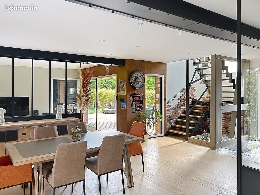 Maison 6 pièces 161 m² · à Niederhaslach · 161 m² · 649 950 €