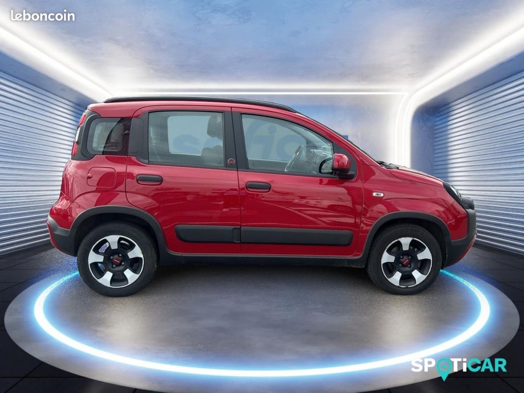 Fiat Panda 1.0 70ch BSG S&S (RED) (image 4)