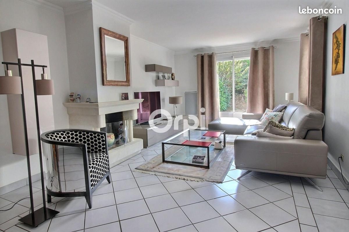 Maison 6 pièces 140 m² · à Viry-Châtillon · 140 m² · 410 000 €