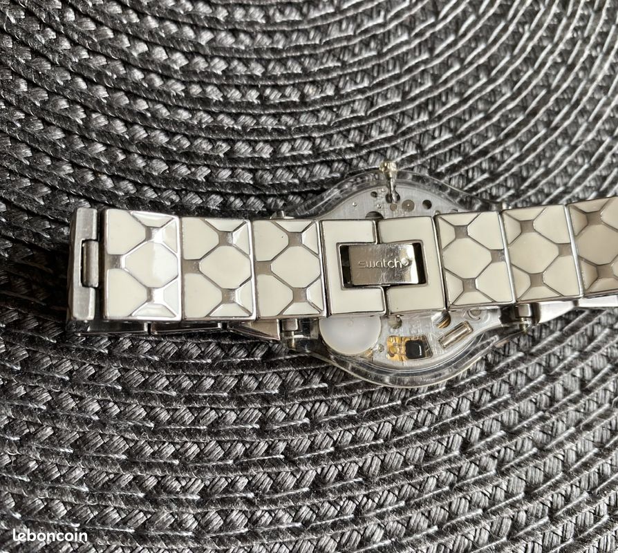 Montre Swatch Skin Elegantly framed (image 8)