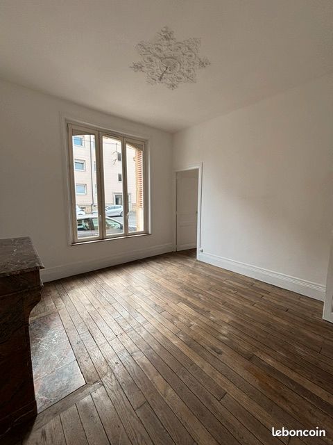 Appartement 3 pièces 82 m² · à Charleville-Mézières · 81,9 m² · 515 €/mois