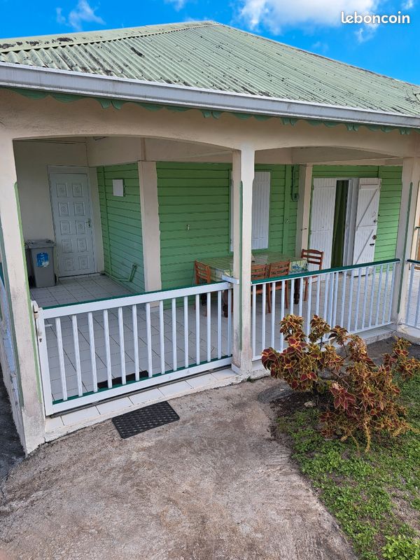 Maison 4 pièces 75 m² · à Sainte-Anne · 75 m² · 1 400 €