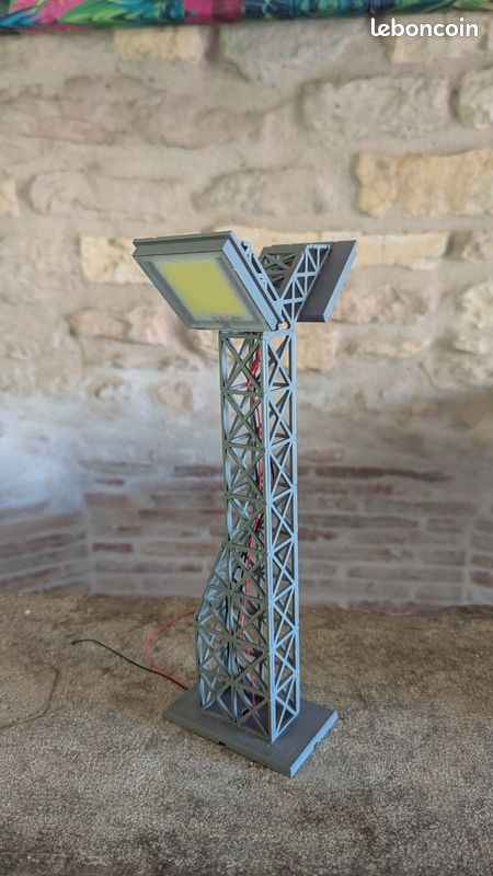 Grand projecteur double (image 2)