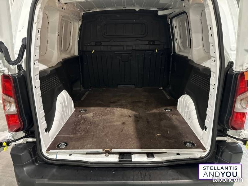 Opel Combo (30) CARGO 1.2 110 CH S/S L1H1 STANDARD PACK CLIM (image 6)