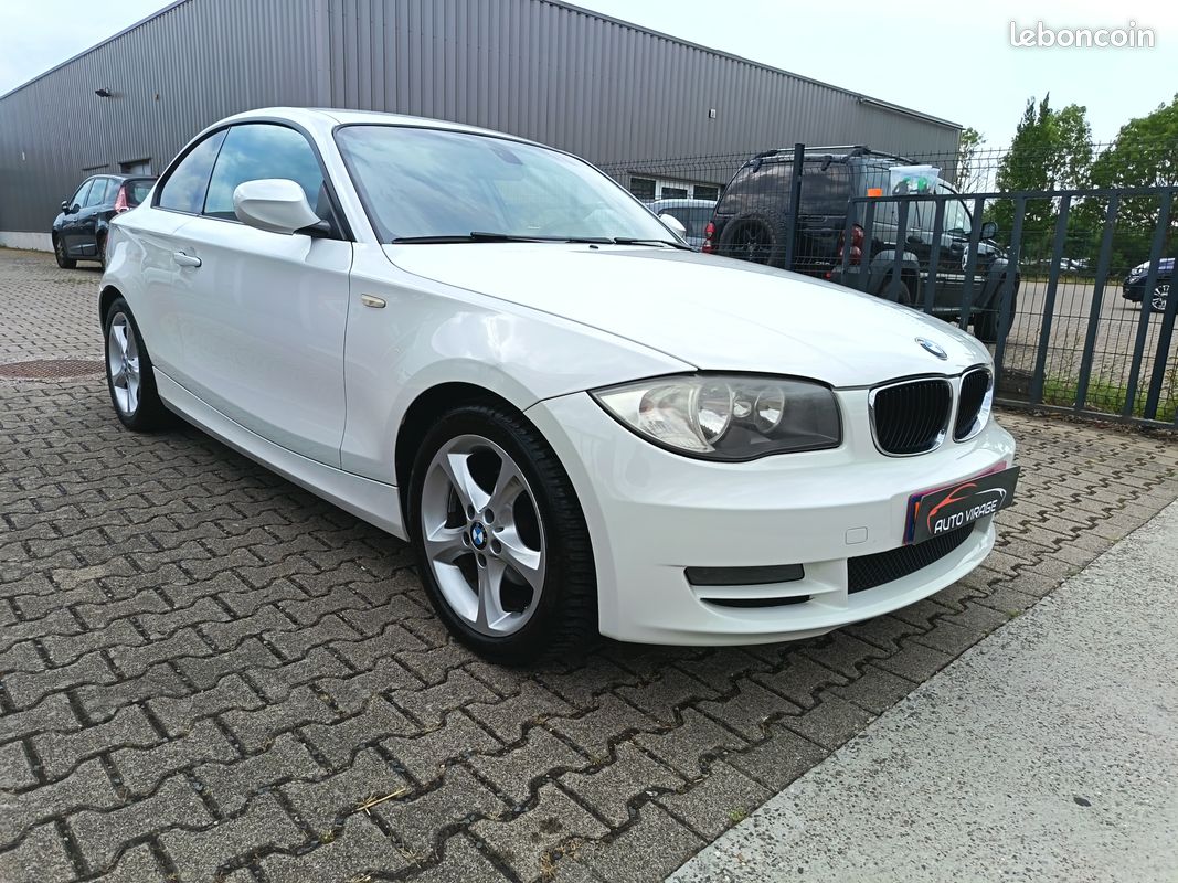 BMW Série 1 118d 143cv E82 Coupe Clim Régulateur Feux Auto Jantes 17 Radar AR 2.Main Garantie 12 Mois (image 2)