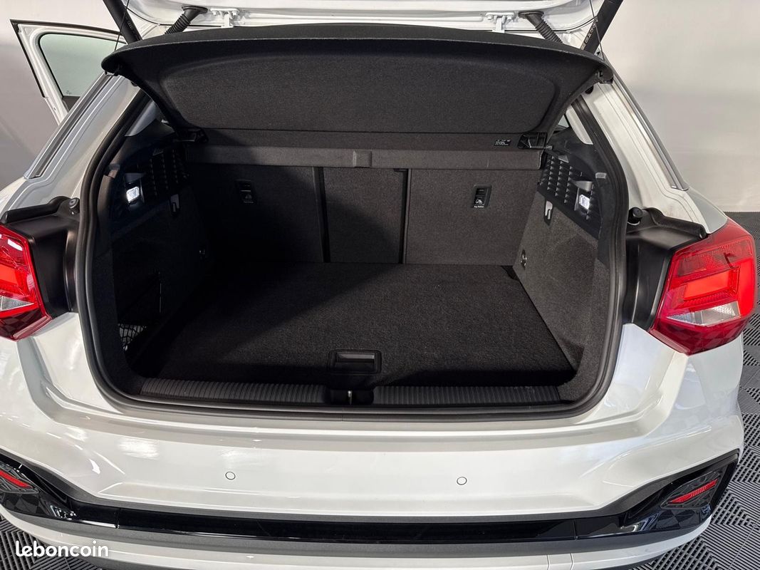 AUDI Q2 35 TFSI S line CARPLAY / CAMÉRA / ANGL. MORT ... (image 27)
