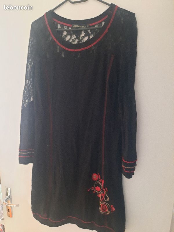 Robe (image 1)