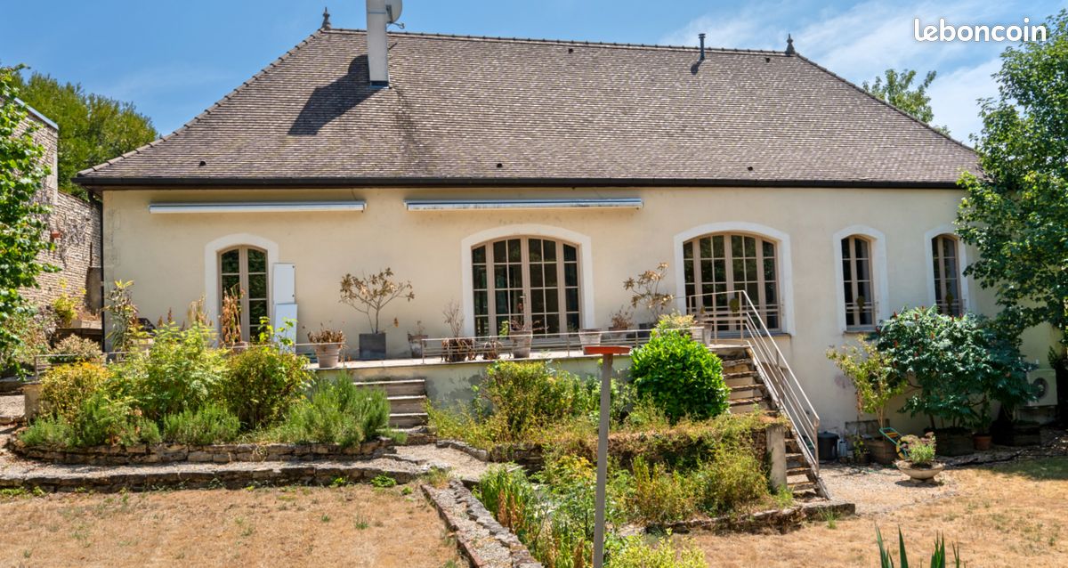 Maison 7 pièces 169 m² · à Châtillon-sur-Seine · 169 m² · 328 000 €