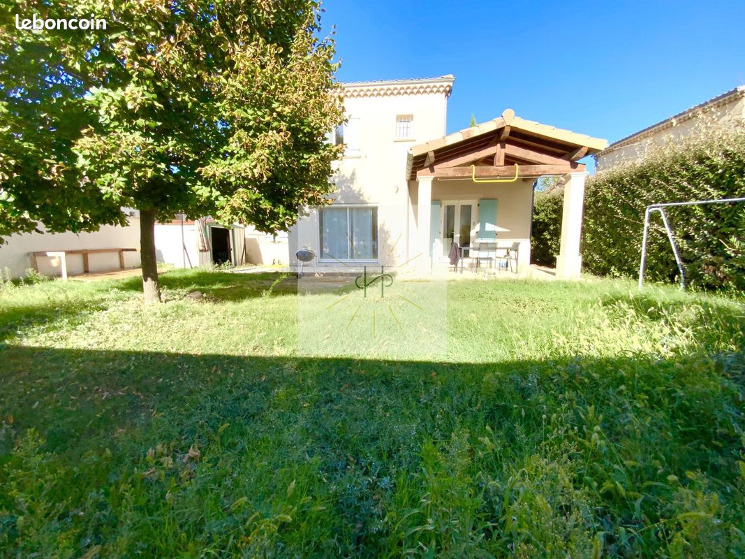 Maison 6 pièces 112 m² · à Montélimar · 112 m² · 329 000 €