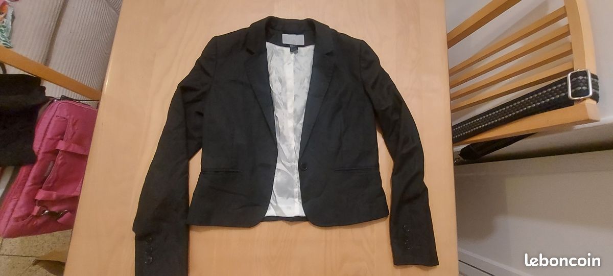 Vends blazers et doudoune (image 3)