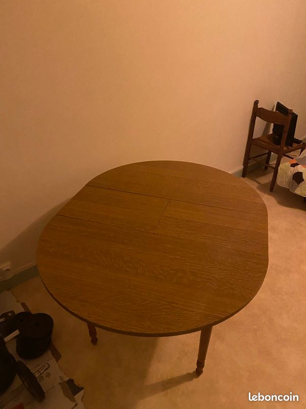 Table en bois (image 2)