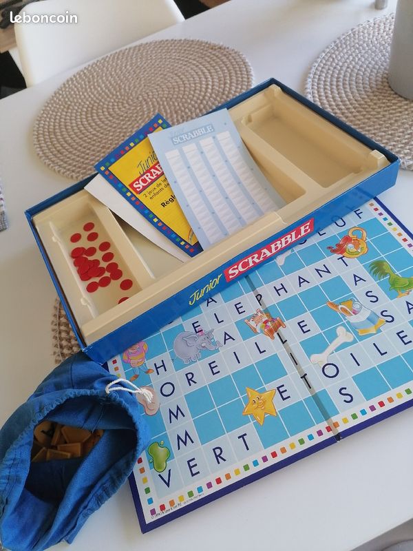 Scrabble junior (image 1)