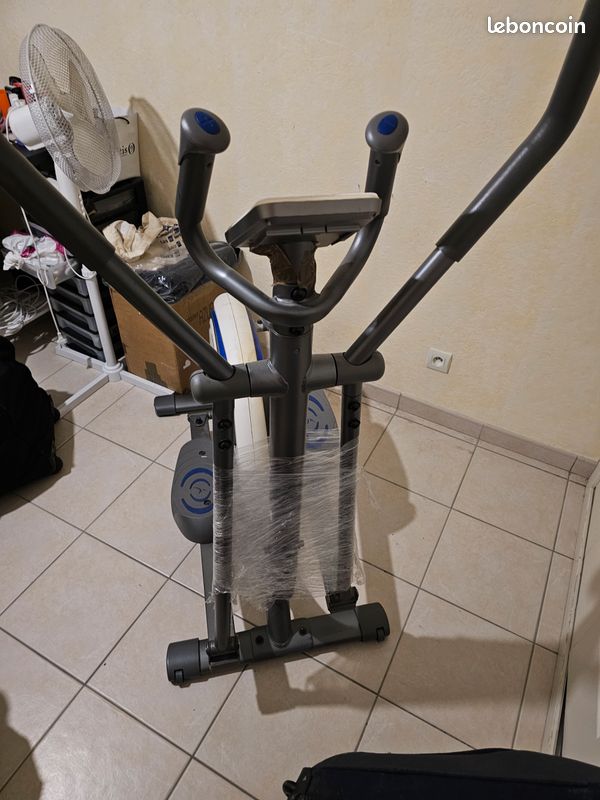 Vends vélo elliptique 70 (image 1)