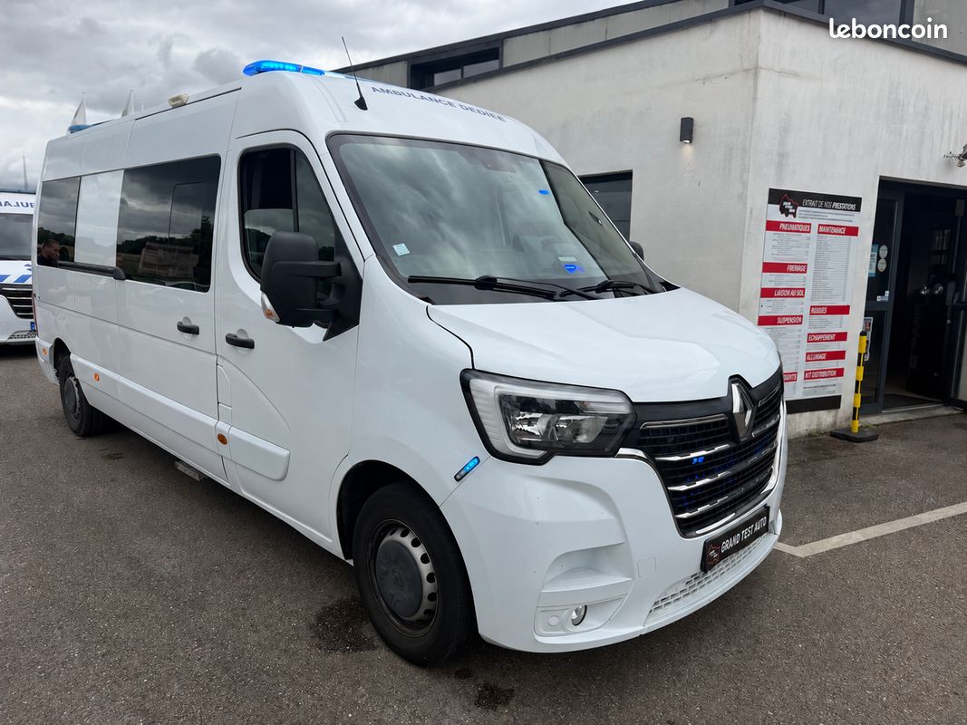 Renault Master L3H2 Ambulance Les Dauphins Type B - EN1789 (image 1)