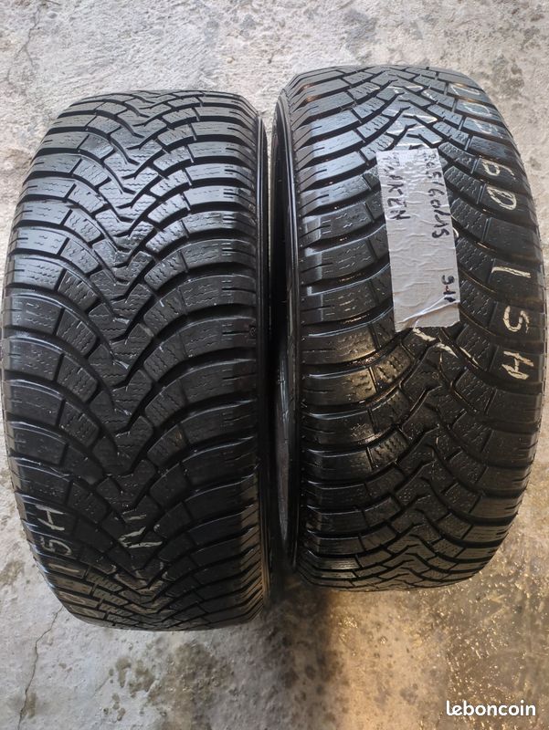 2 pneus 205 60 15 FALKEN (image 1)