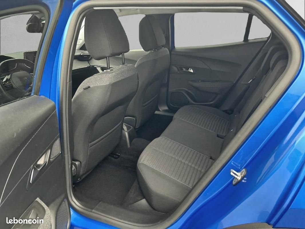 Peugeot 2008 PureTech 130 S&S BVM6 - Style (image 12)