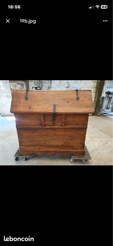 Bureau (image 1)