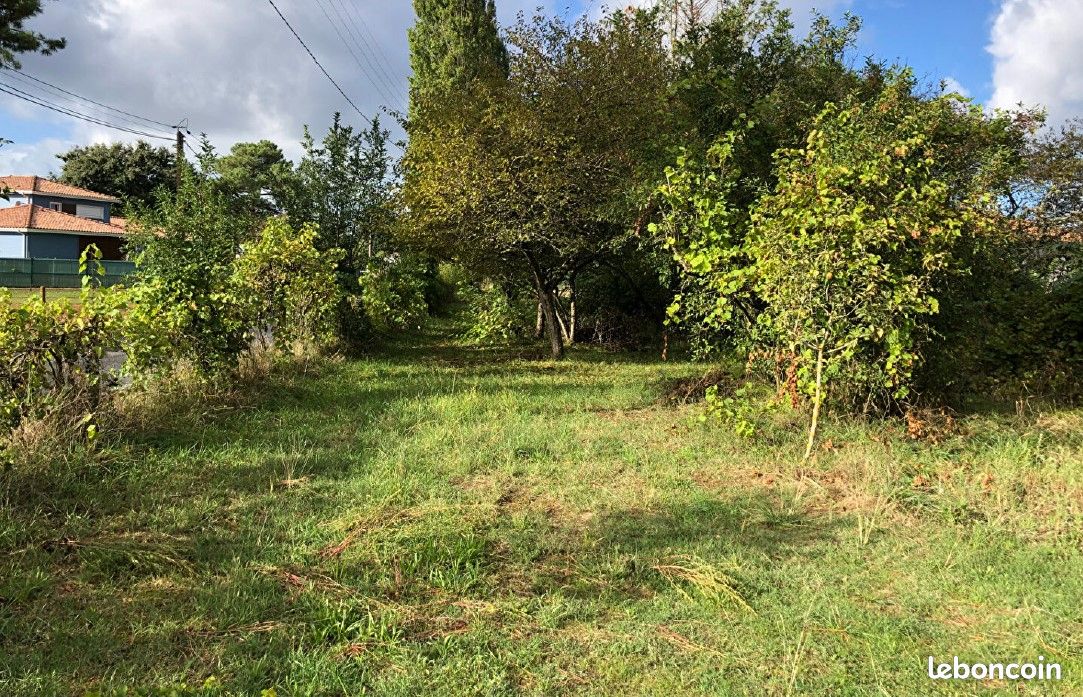 Terrain constructible de plus de 600 m² à 1.5 km du centre de la Tremblade – Entre calme et proximité, l’emplacement idéal po