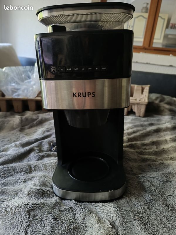 Krups Grind Aroma Cafetière Filtre Programmable Avec Broyeur Intégré - 1,25L 10 Tasses Noir
