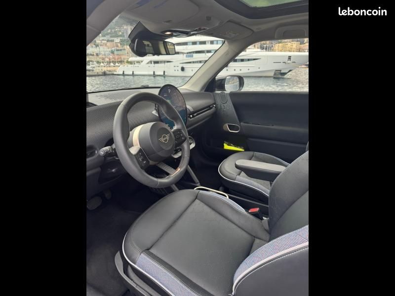 Mini Cooper 3 Portes SE 218ch Favoured (image 11)