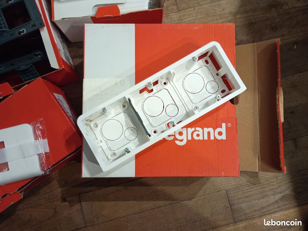Materiel electrique Legrand (image 1)
