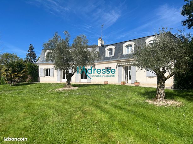 Propriété 9 pièces 300 m²