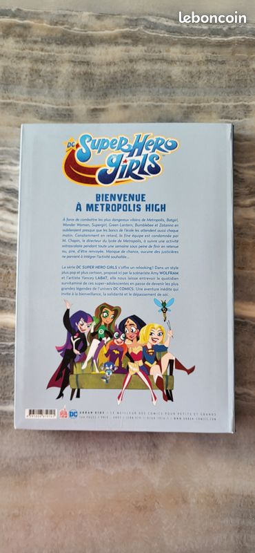 Lot de 3 livres DC Comics Super Hero Girls (image 6)