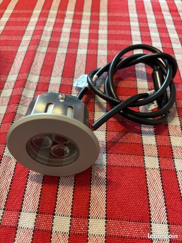 VEGA S LumTeam F21.213.001.0 3 LED 5.4W NSP 3000K (image 3)