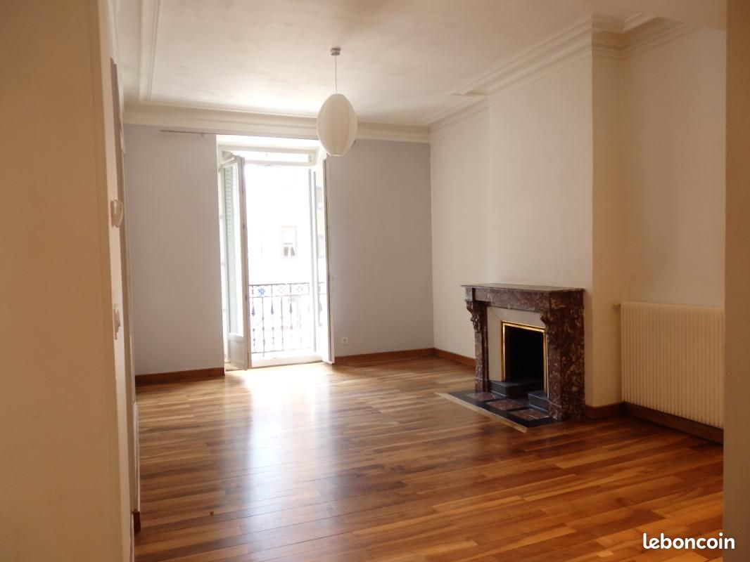 Appartement 2 pièces 48 m² · à Grenoble · 48 m² · 726 €/mois