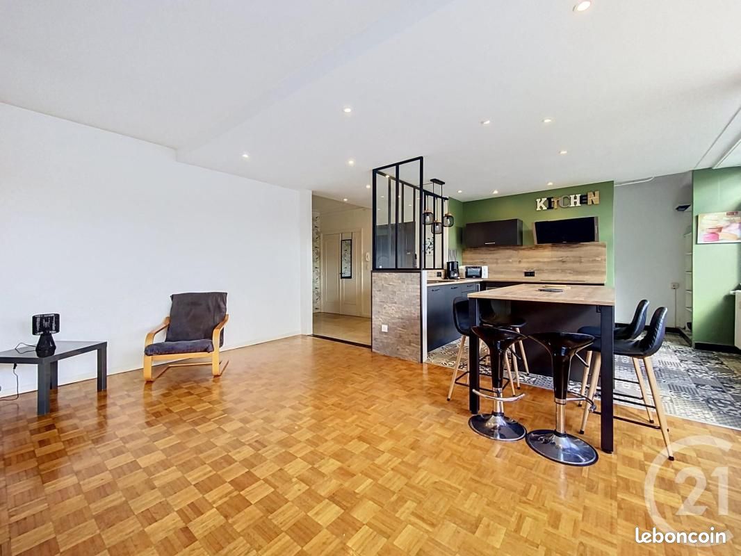 Appartement 5 pièces 107 m² · à Le Puy-en-Velay · 107 m² · 205 000 €