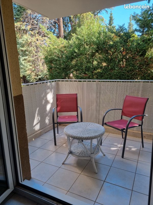 Appartement 1 pièce 30 m² · à Aix-en-Provence · 30 m² · 300 €