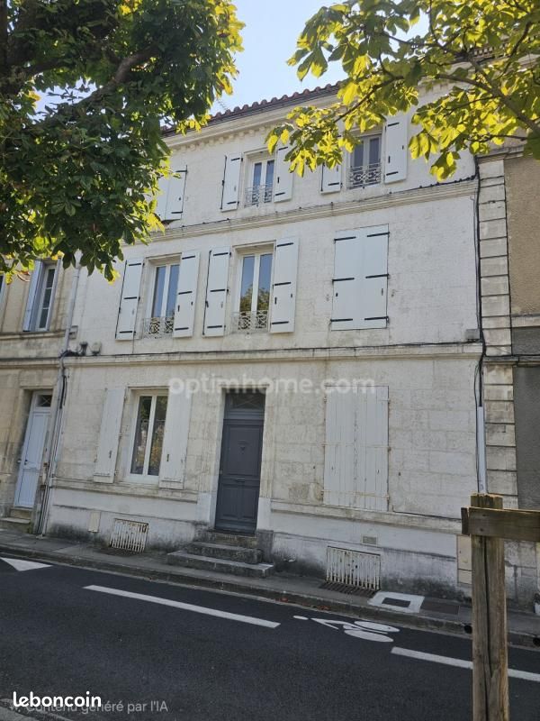 Immeuble 7 pièces 151 m² · à Angoulême · 151 m² · 320 000 €