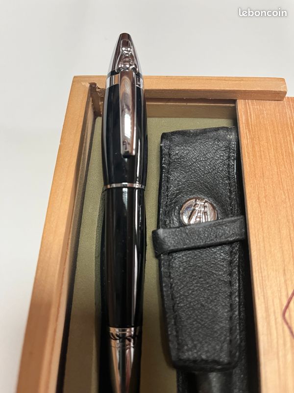 Superbe Stylo Plume Vintage Laguiole En ébonite Marbré - France