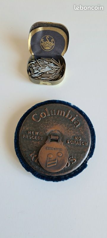 Brosse gramophone Columbia "New Process" + Boîte aiguilles SSS FURSTEN (image 1)