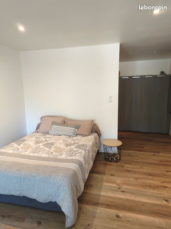Local commercial 1 pièce 29 m² · à Ucel · 29 m² · 422 €