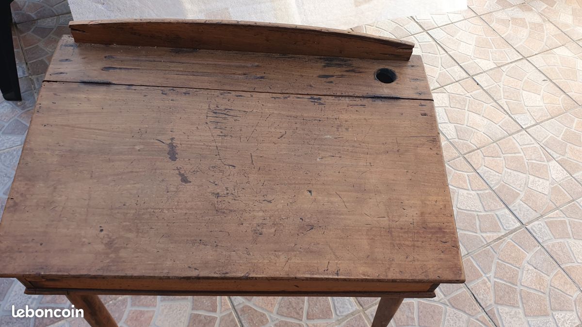Bureau enfant ancien (image 1)