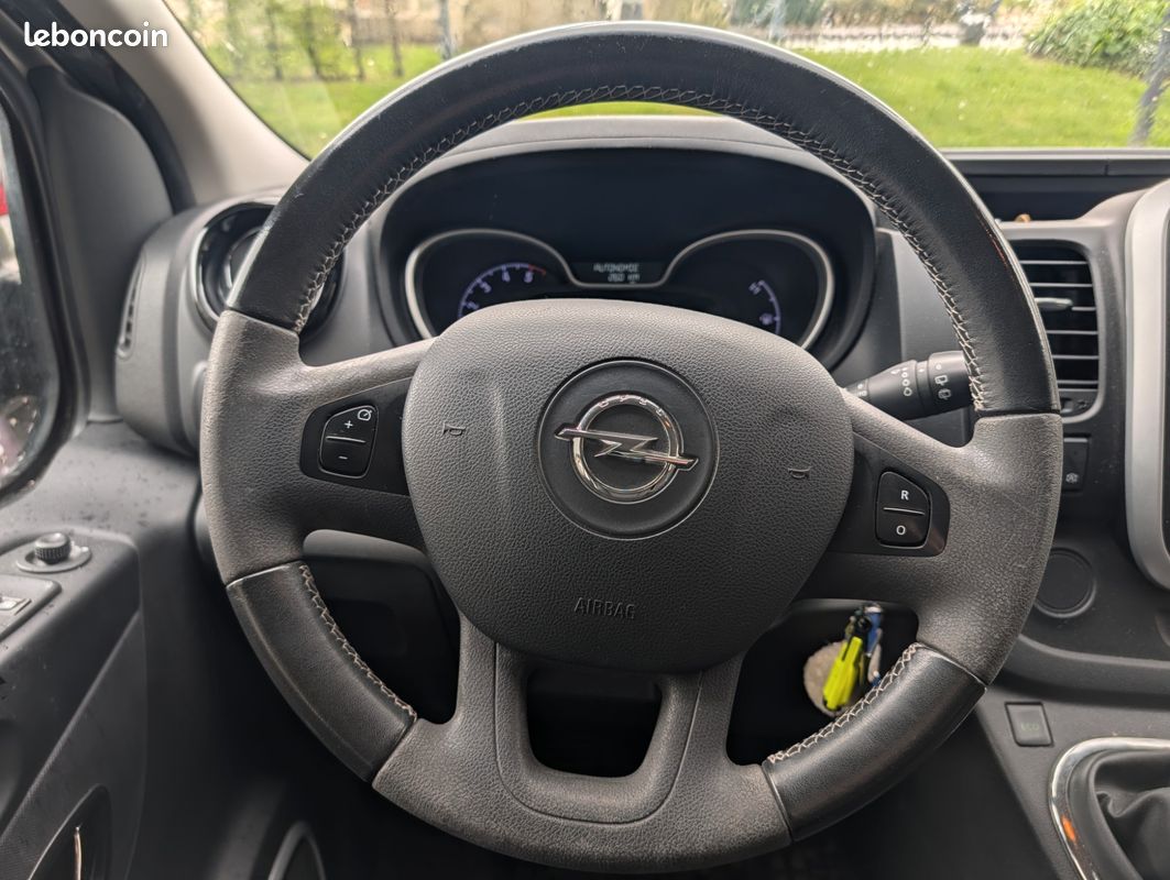 OPEL VIVARO COMBI 1.6 CDTI 140 L1H1 - 9 PLACES - ATTELAGE - GPS + CAMERA DE RECUl (image 4)