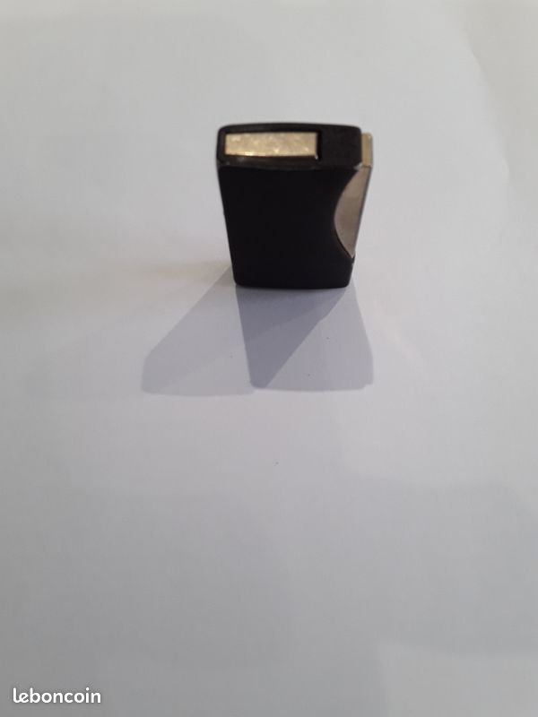 Briquet (image 2)