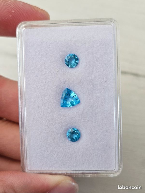Lot 3 Topaze Swiss Blue (image 1)