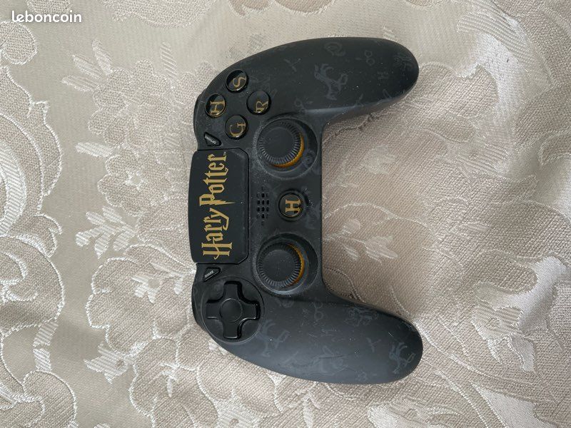 Mannete de ps4 édition Harry potter (image 1)