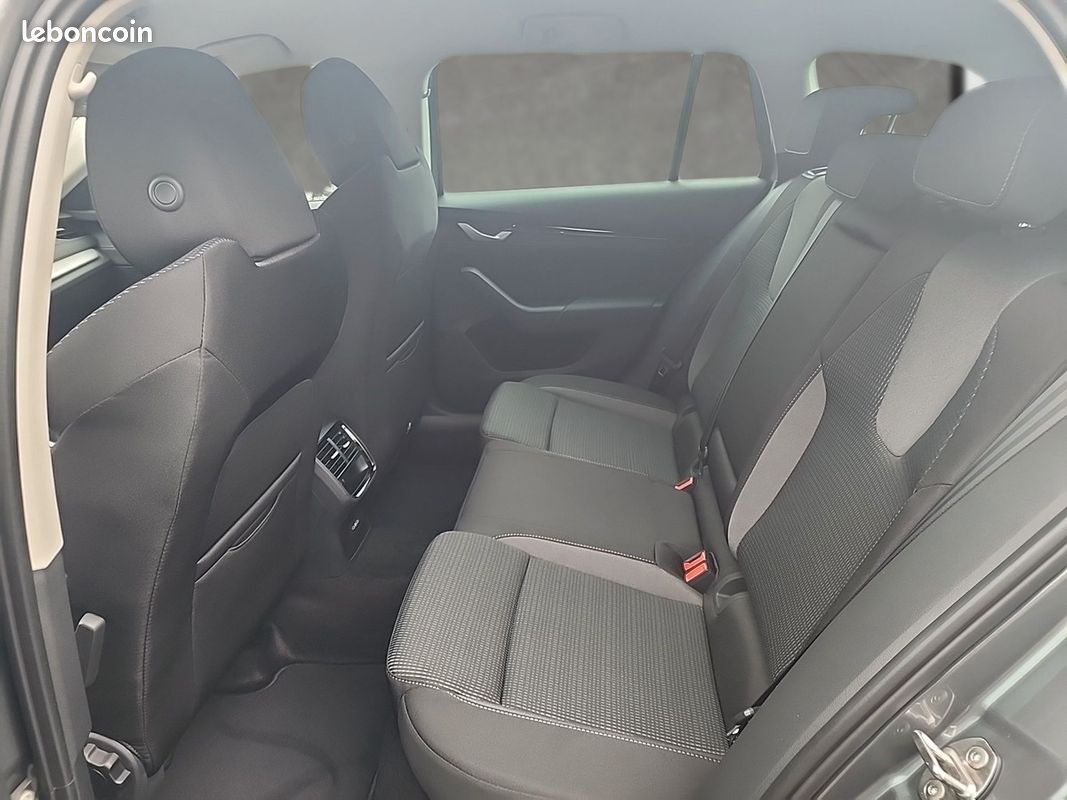 Skoda Octavia Combi 2.0 TDI 150 DSG7 - SELECTION 10 kms -20% (image 13)