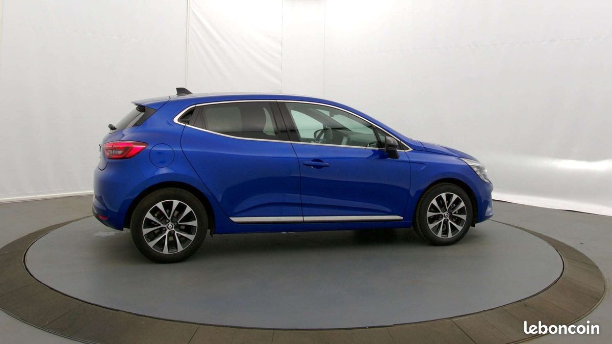 Renault clio tce 140 techno (image 10)