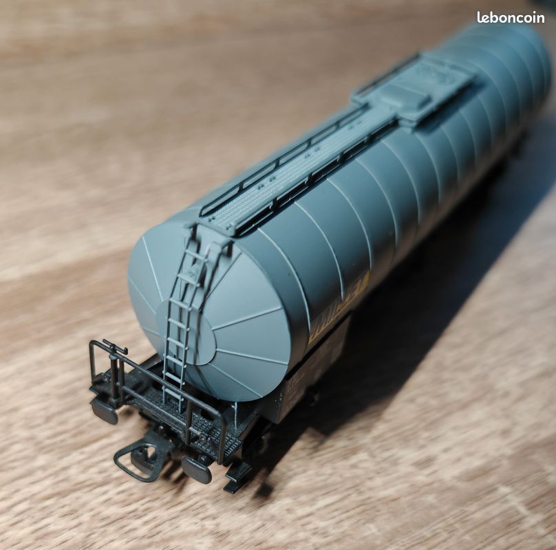 Wagon citerne TP MT, Makette Ref 4552.1 - La patine des trains Wagon citerne TP MT, Makette Ref 4552.1 - La patine des trains