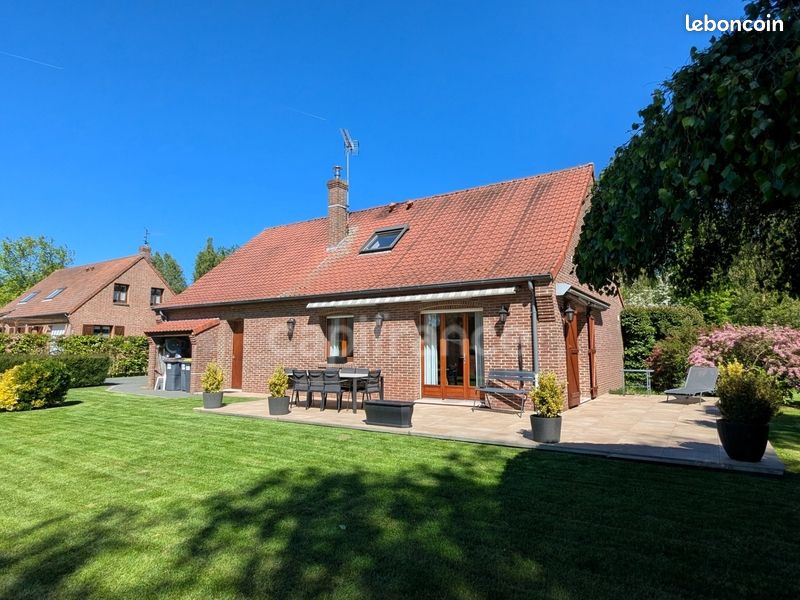 Maison 4 pièces 140 m² · à Neuville-en-Ferrain · 140 m² · 529 000 €