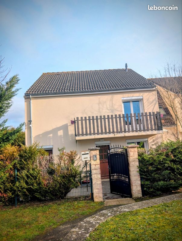 Maison 5 pièces 108 m² · à Étampes · 108 m² · 275 000 €