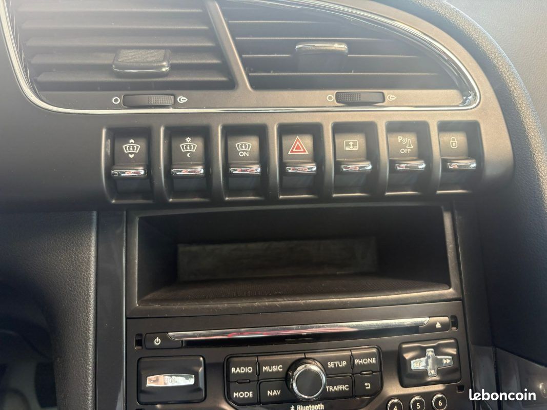 🔹 PEUGEOT 3008 1.6 BlueHDi 116 ch Allure - 🌤️ Toit panoramique ✨ Jantes alliage (image 17)