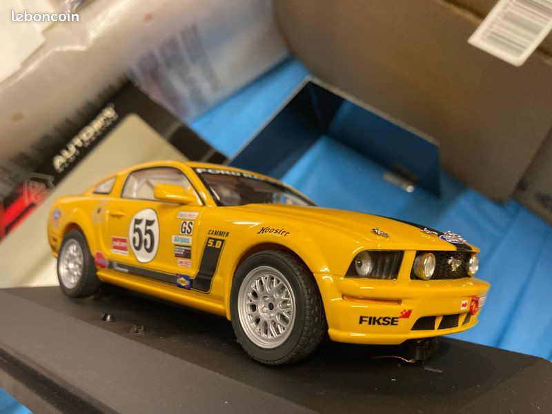 Ford mustang fr500c 2005 gt autoart 1/24 slot car racing (image 1)