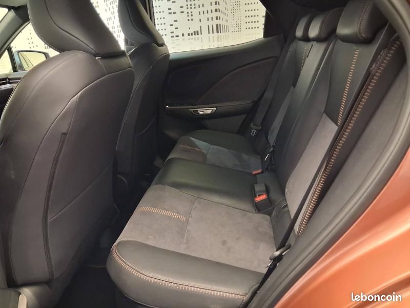 Lexus LBX 1.5 136ch Cool 2WD (image 12)