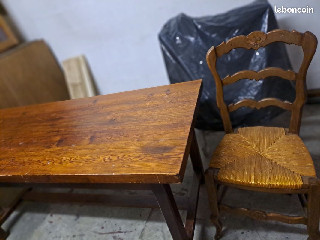 Vend table fermière 1m70 /60 +5chaises 150 (image 1)