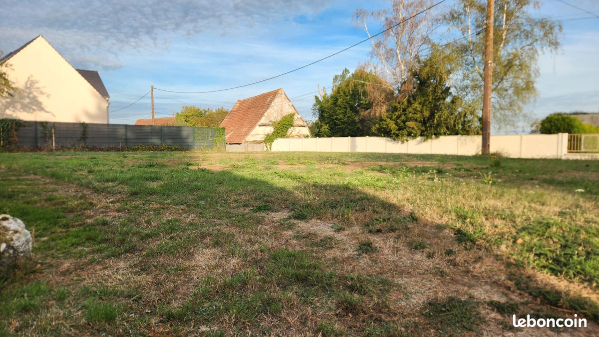 Terrain 481 m² · à Tremblay-les-Villages · 481 m² · 39 900 €